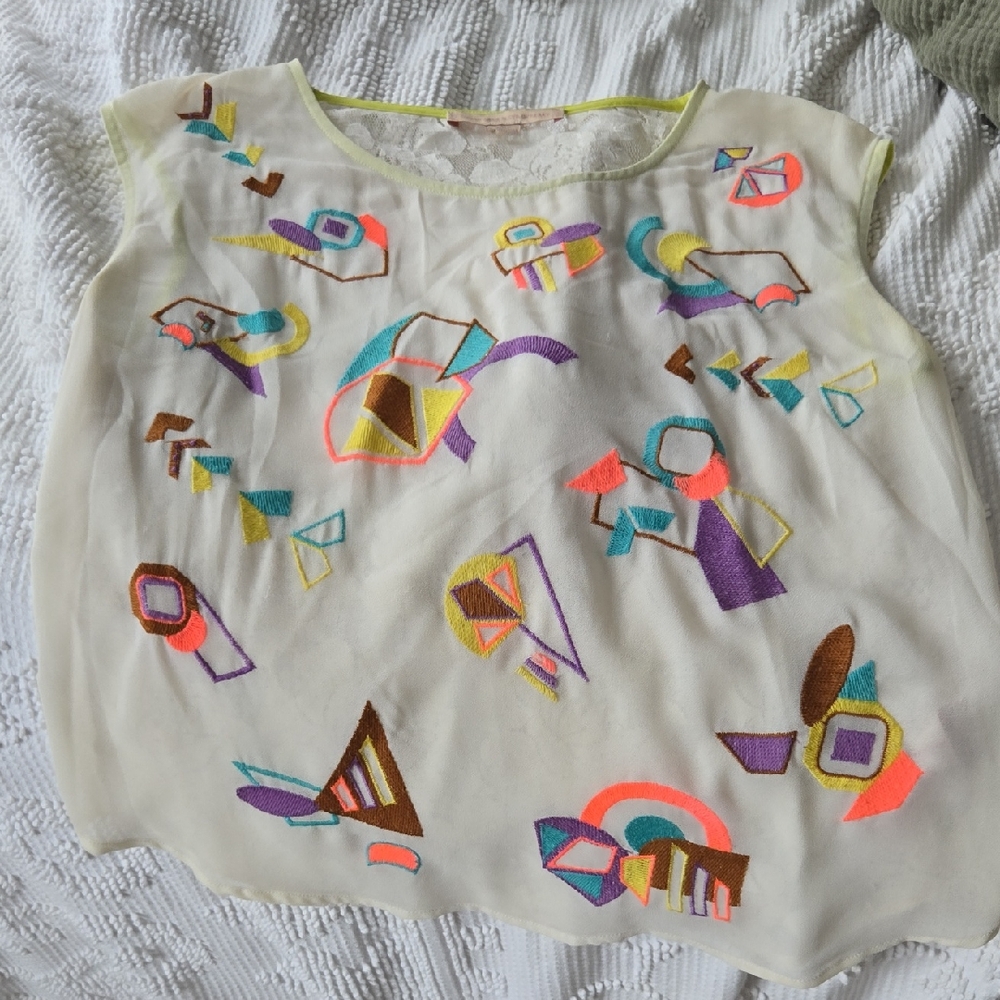🏵 5/$20 Colorful Geometric Patterned Shirt